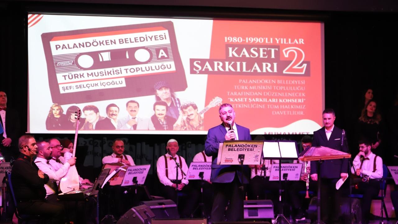 Palandöken’de “Kaset Şarkıları 2” Konseri Yoğun İlgi Gördü