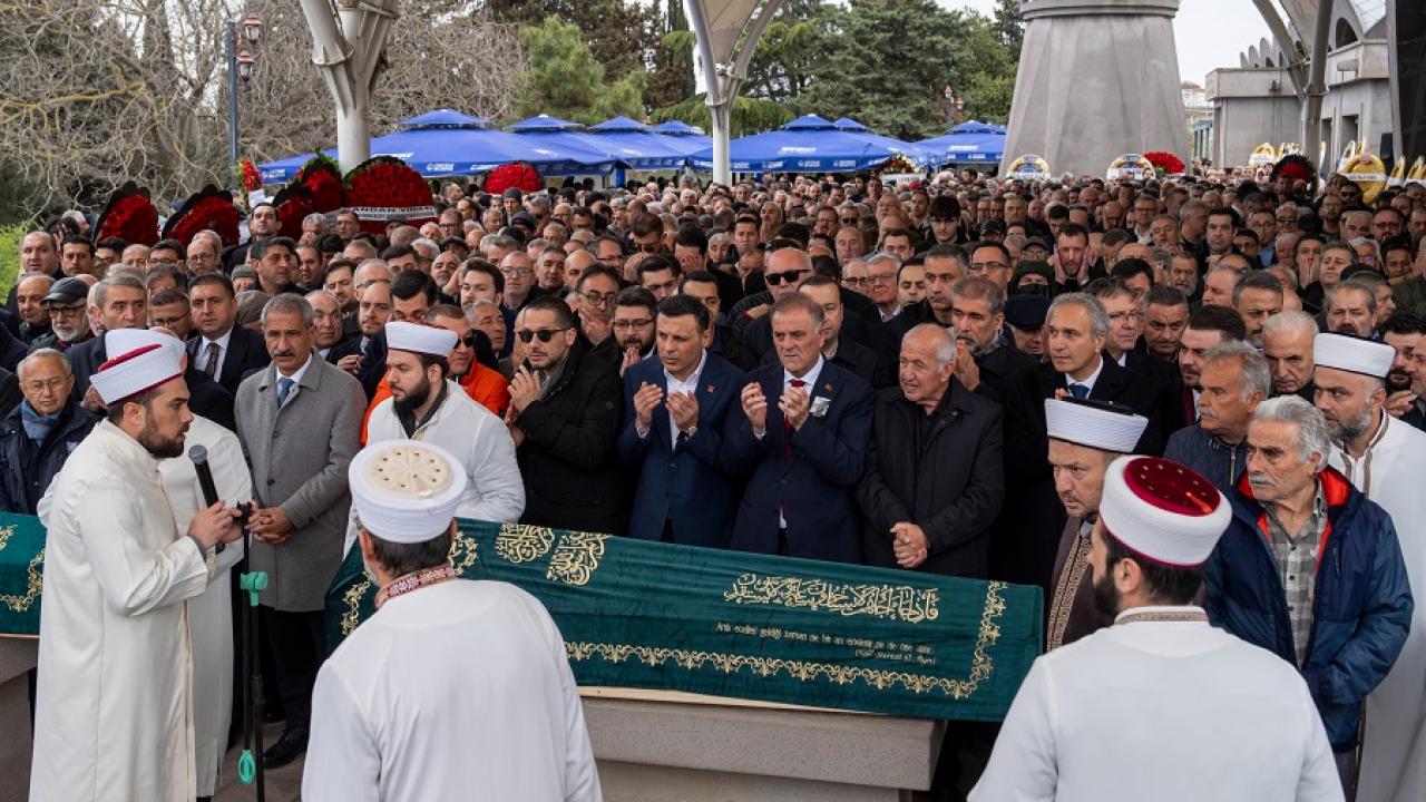 Üsküdar Belediye Başkanı Sinem Dedetaş’ın babası İbrahim Serhan Son Yolculuğuna Uğurlandı