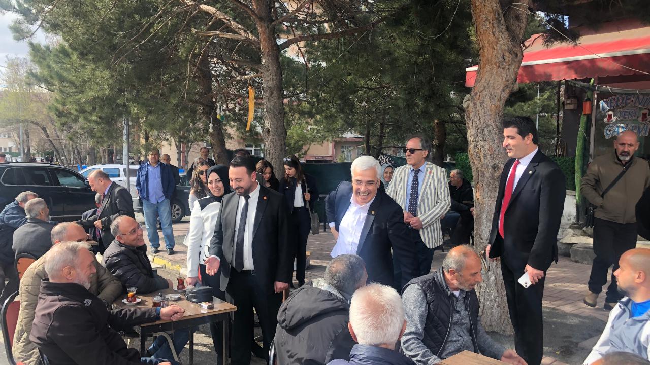 CHP İzmir Milletvekili Salih Uzun Erzurum’da Esnafın Nabzını Tutt