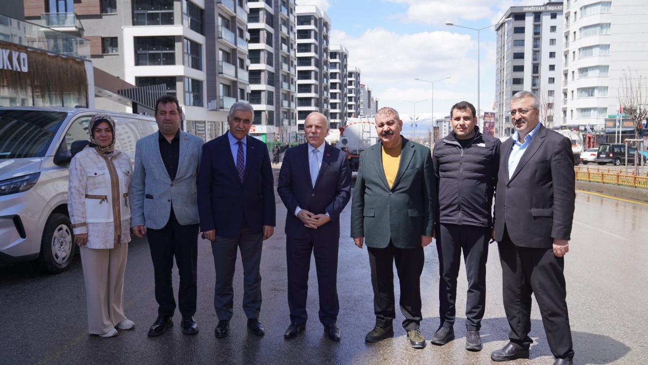 Palandöken’de Bahar Temizliği: Caddeler Pırıl Pırıl